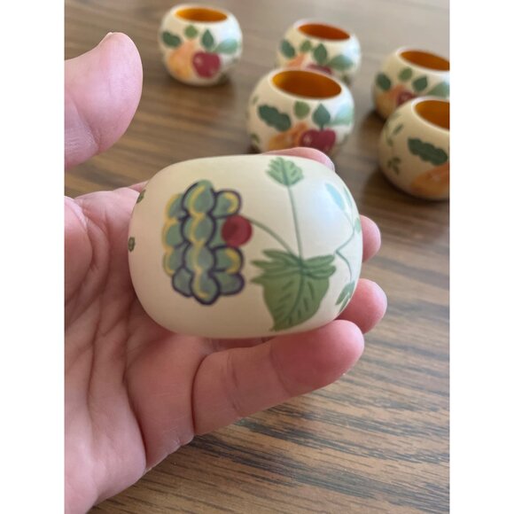 Set of six hand painted napkin rings with fruit - Picture 4 of 7